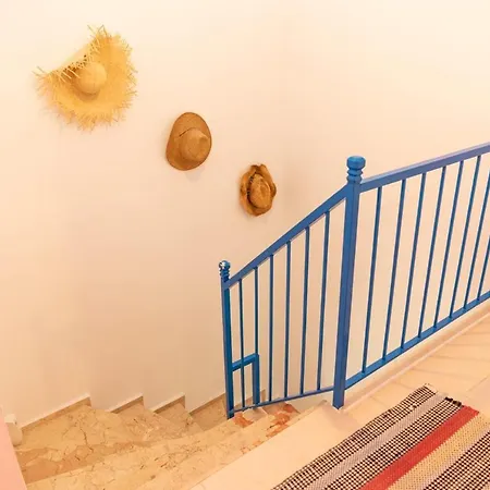 Lovely Villa With Garden Near Sea In Cesme Villa *