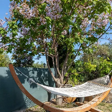 Villa Lovely Villa With Garden Near Sea In Cesme